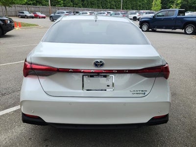 2019 Toyota Avalon Hybrid Limited