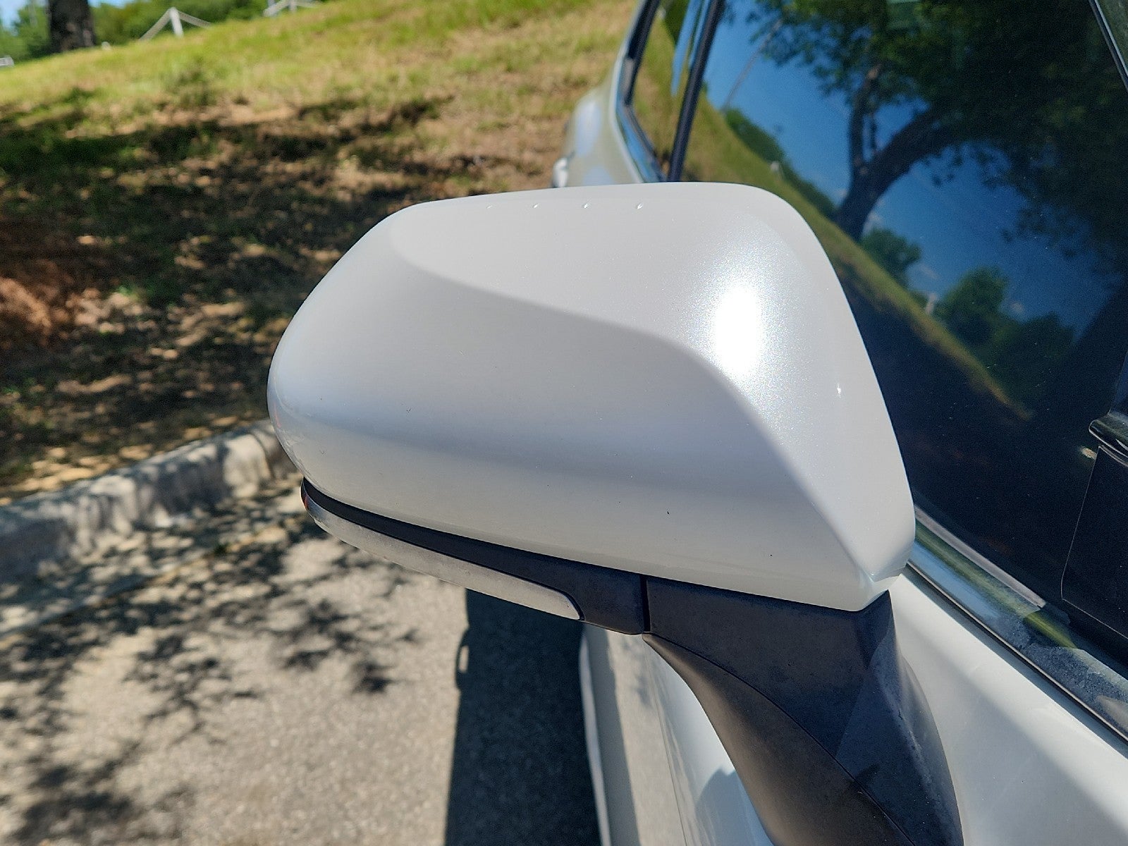 2018 Toyota Camry XSE - Photo 12