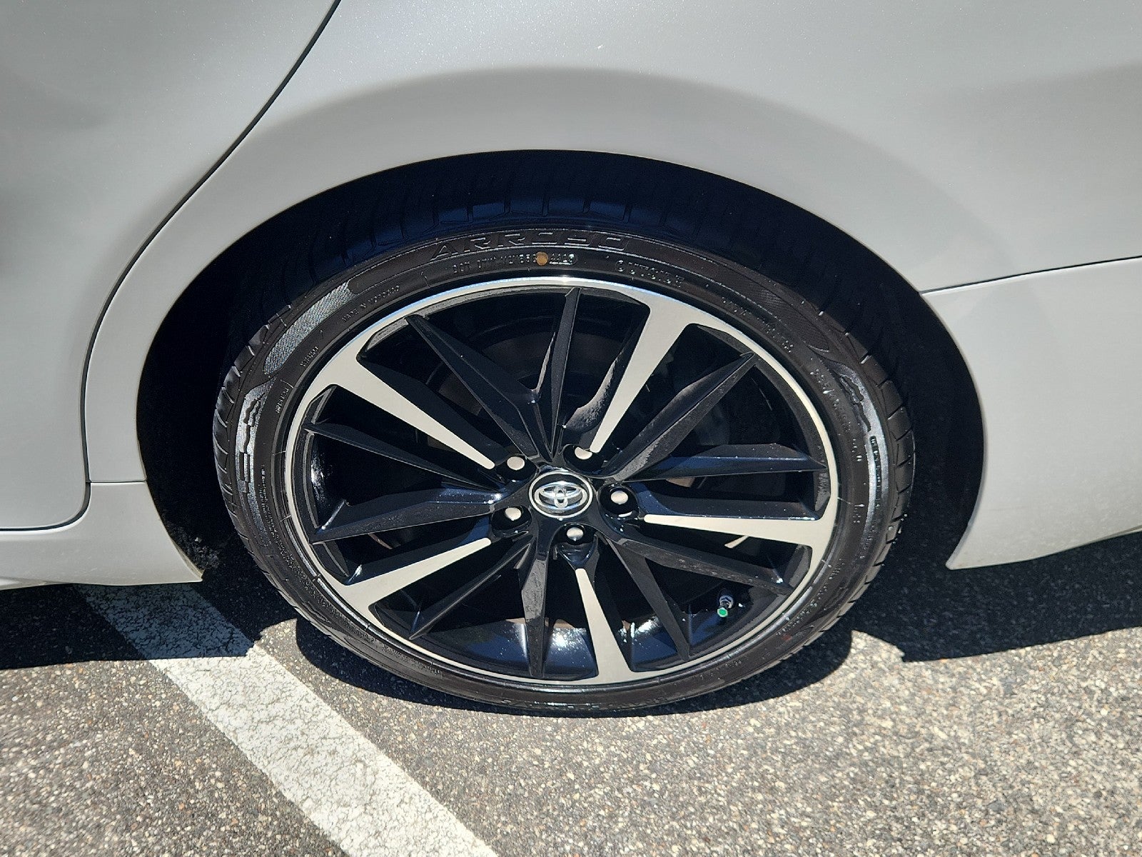 2018 Toyota Camry XSE - Photo 13
