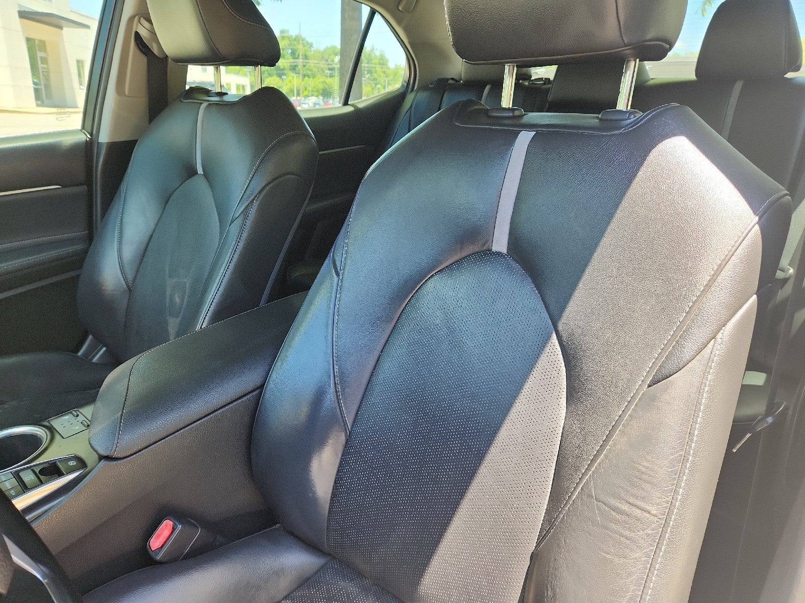 2018 Toyota Camry XSE - Photo 21