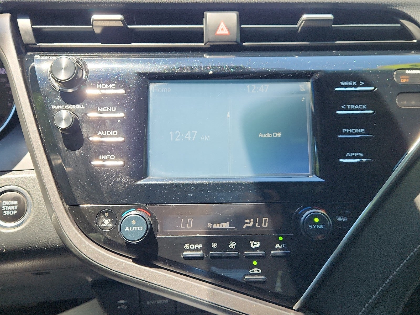 2018 Toyota Camry XSE - Photo 25