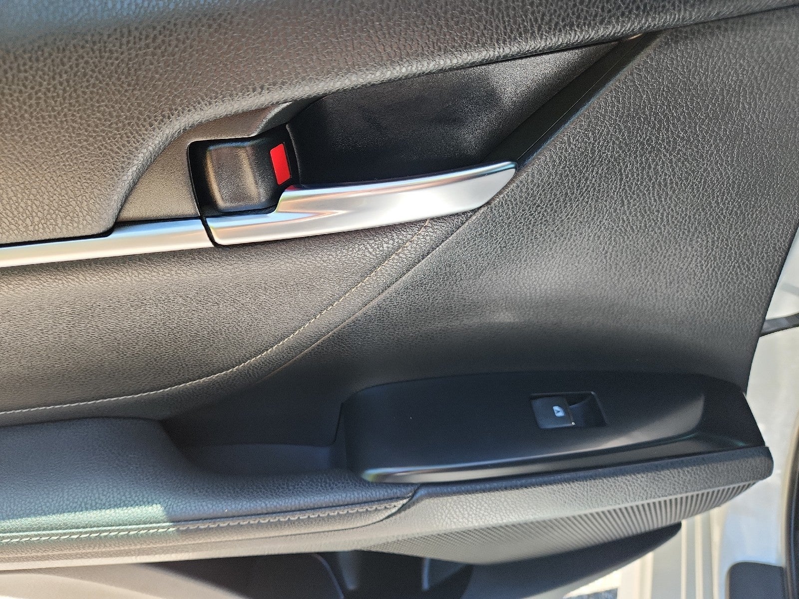 2018 Toyota Camry XSE - Photo 33