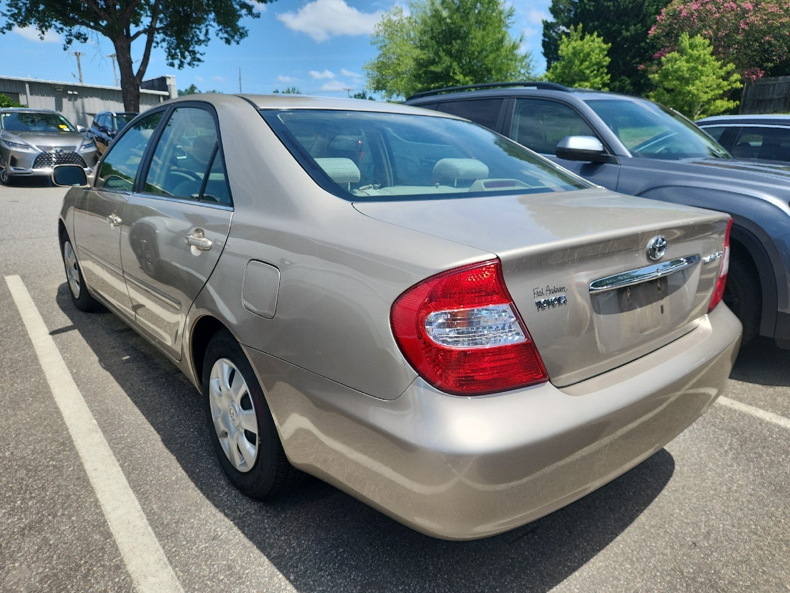 2004 Toyota Camry LE