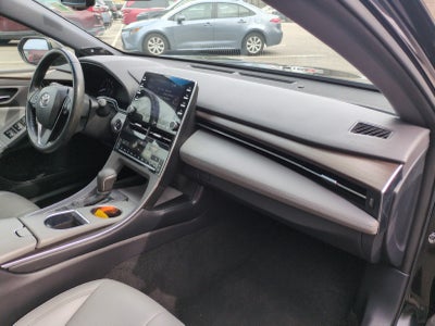 2019 Toyota Avalon XLE