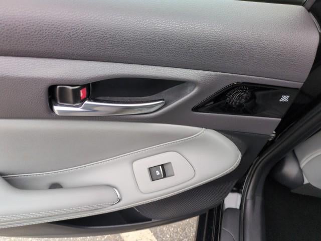 2019 Toyota Avalon XLE