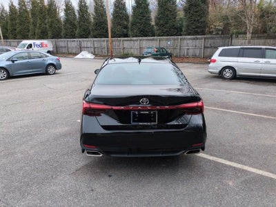 2019 Toyota Avalon XLE