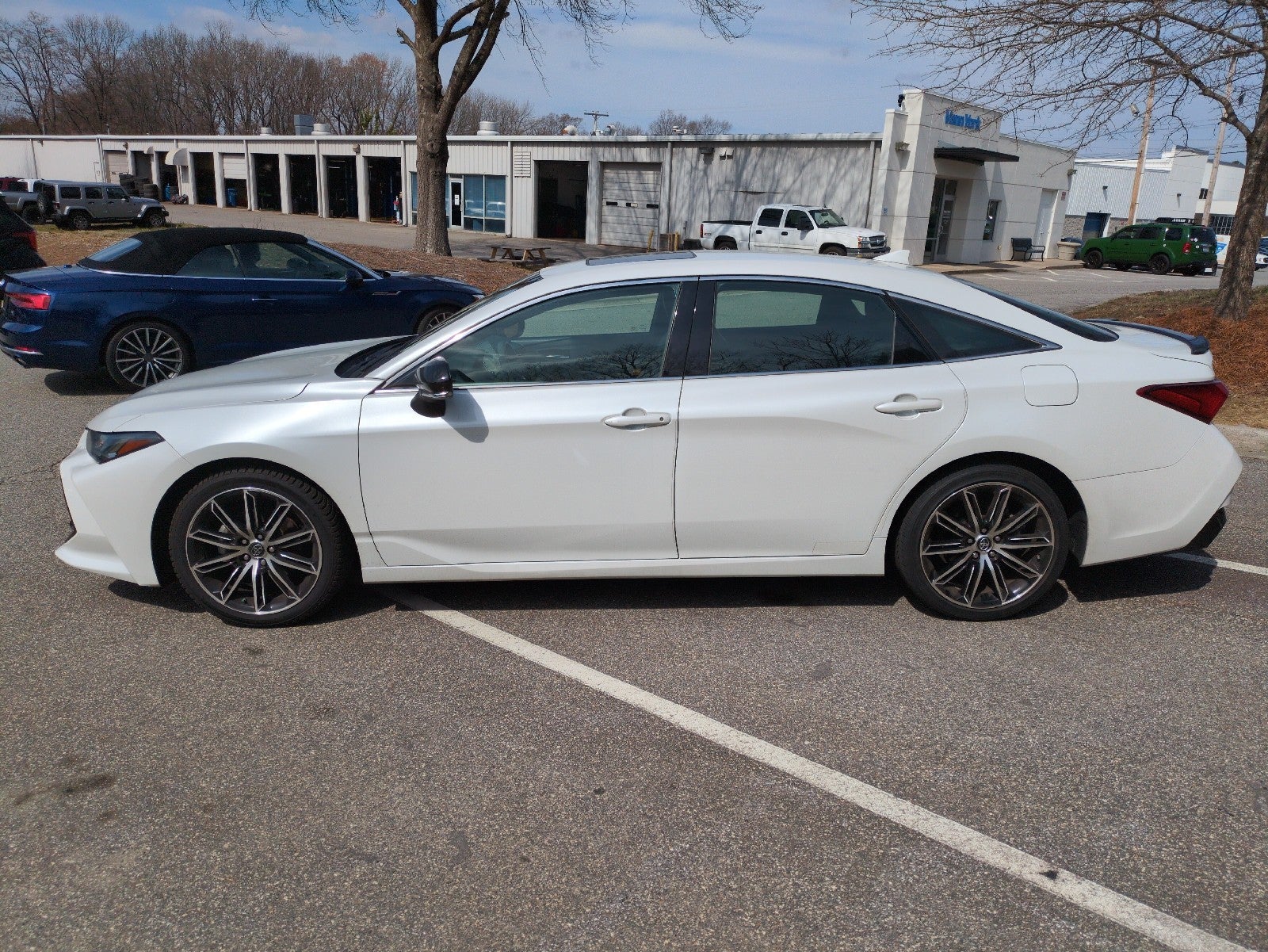 2019 Toyota Avalon Touring