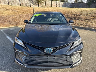 2022 Toyota Camry Hybrid LE