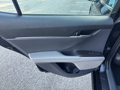 2022 Toyota Camry Hybrid LE