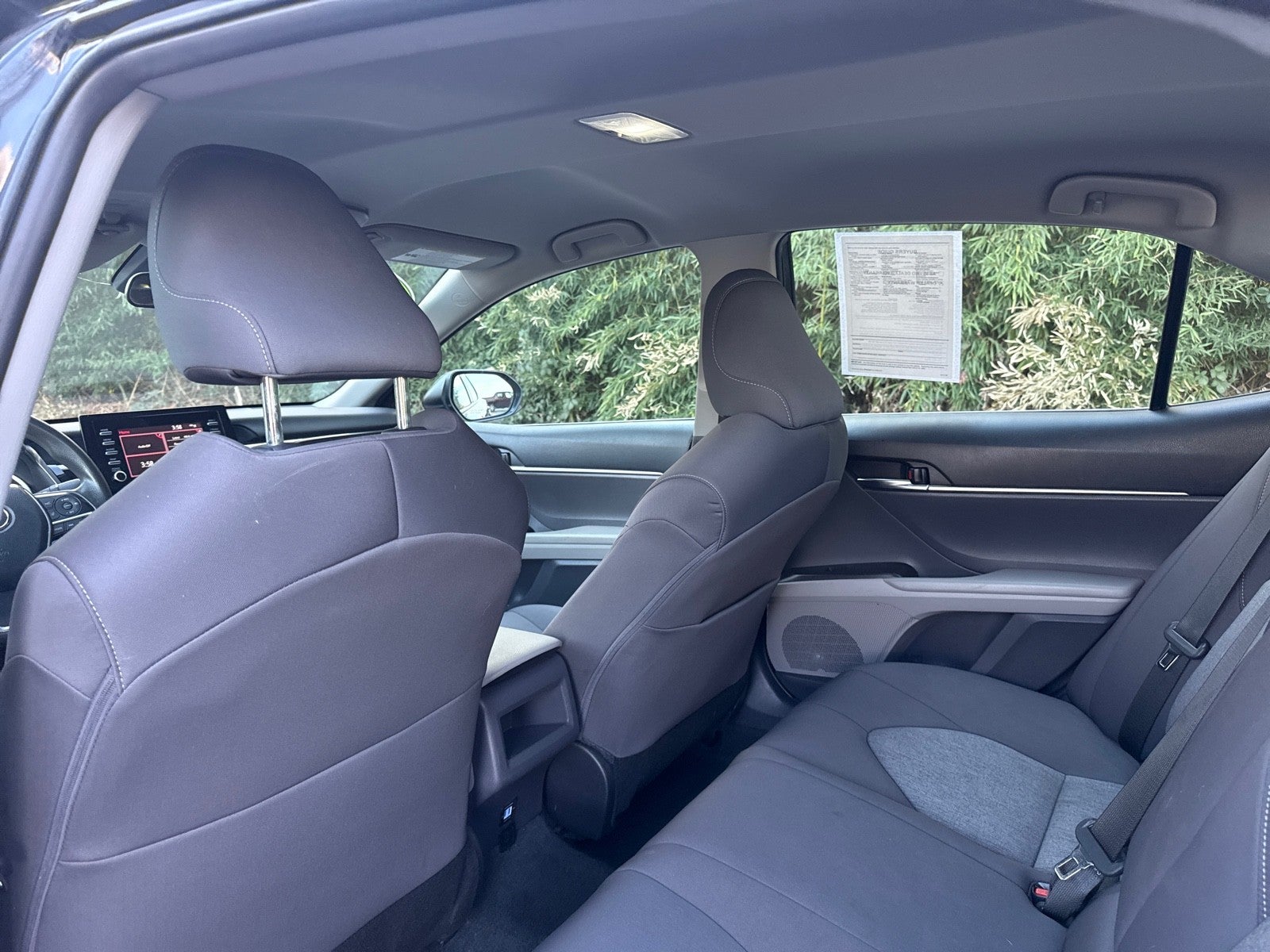 2022 Toyota Camry Hybrid LE