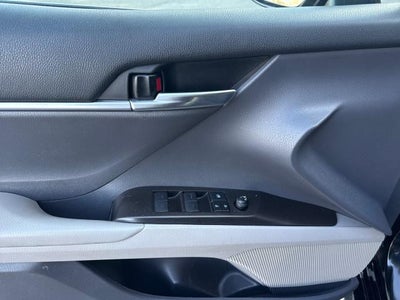 2022 Toyota Camry Hybrid LE