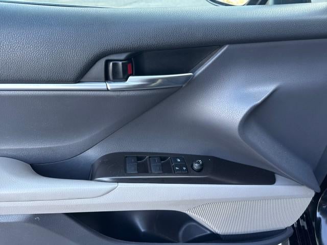 2022 Toyota Camry Hybrid LE