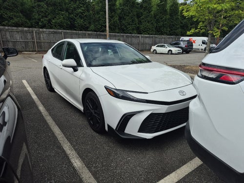 2025 Toyota Camry SE