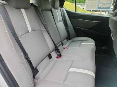2026 Toyota Camry Hybrid SE