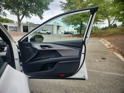 2026 Toyota Camry Hybrid SE