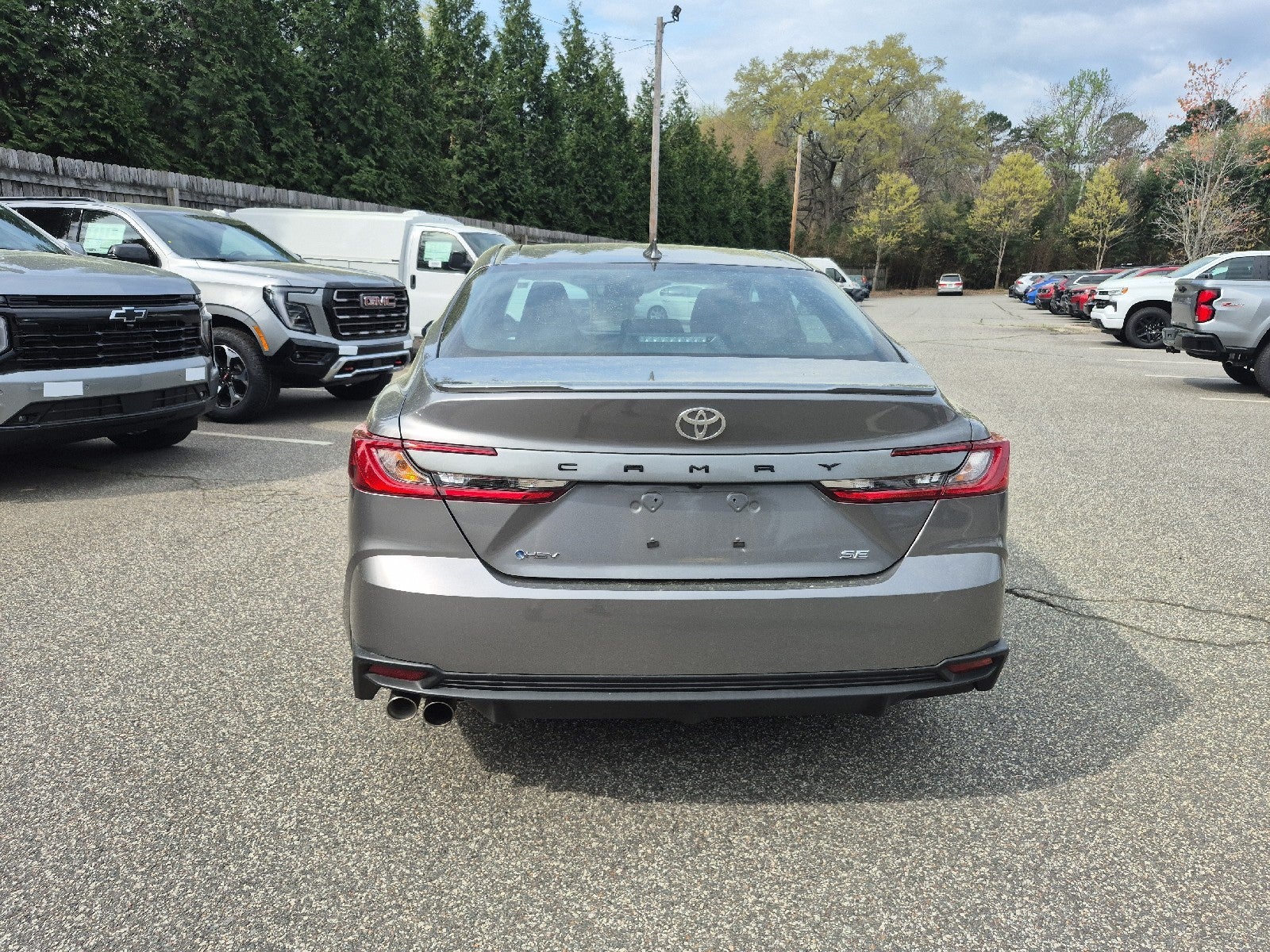 2025 Toyota Camry SE