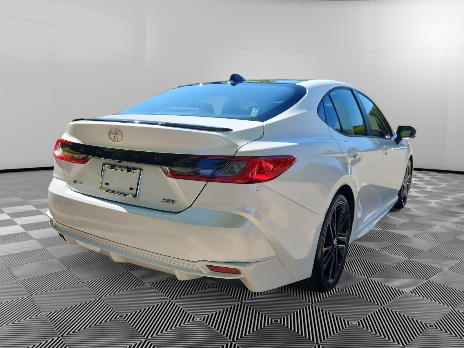 2025 Toyota Camry Hybrid XSE