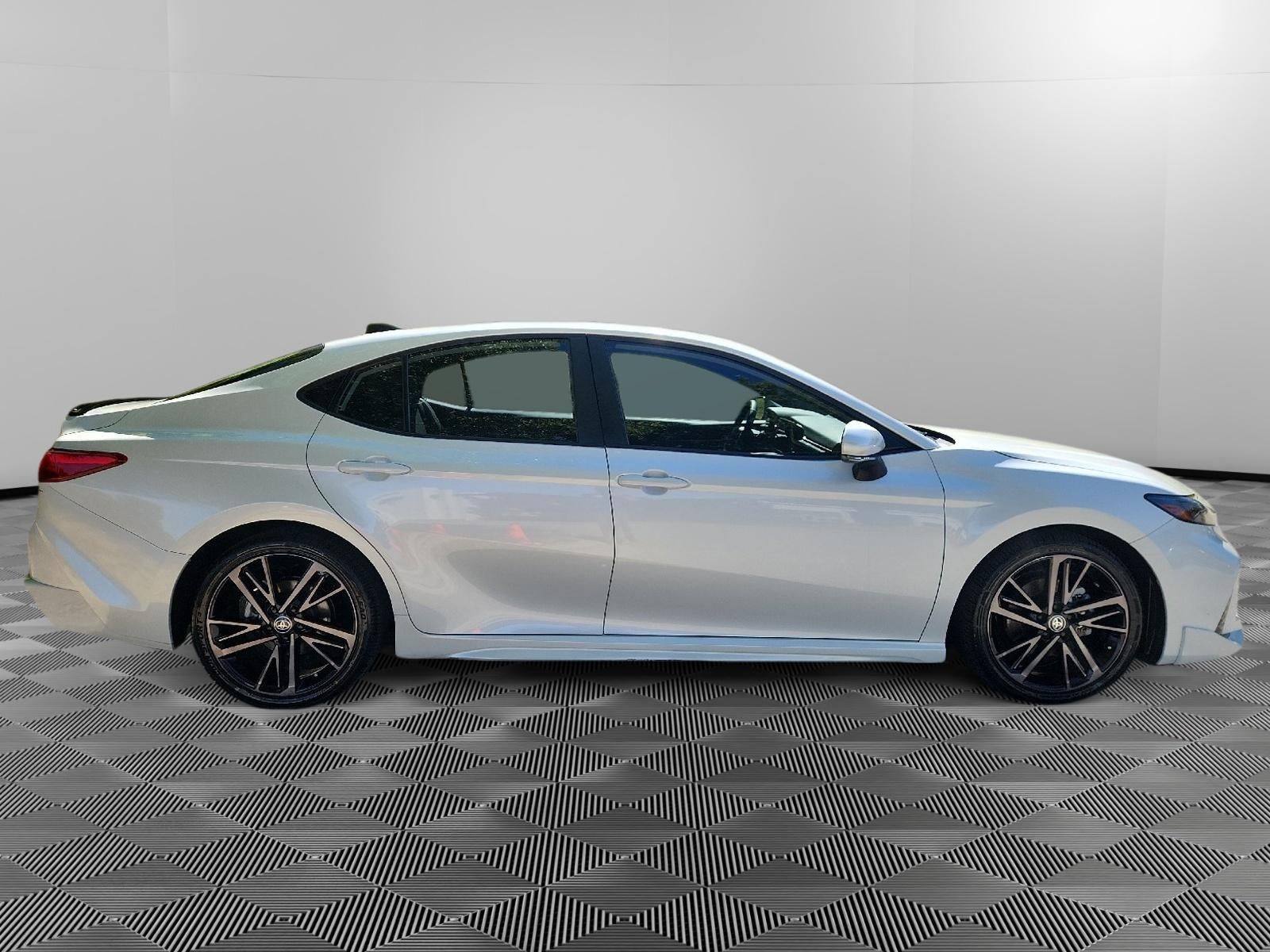 2025 Toyota Camry Hybrid XSE