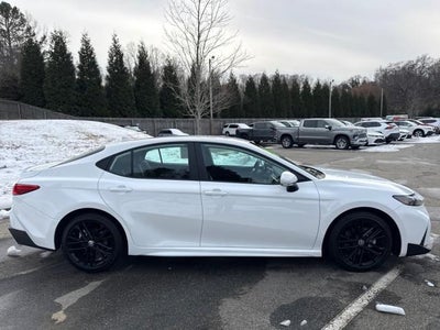 2025 Toyota Camry SE