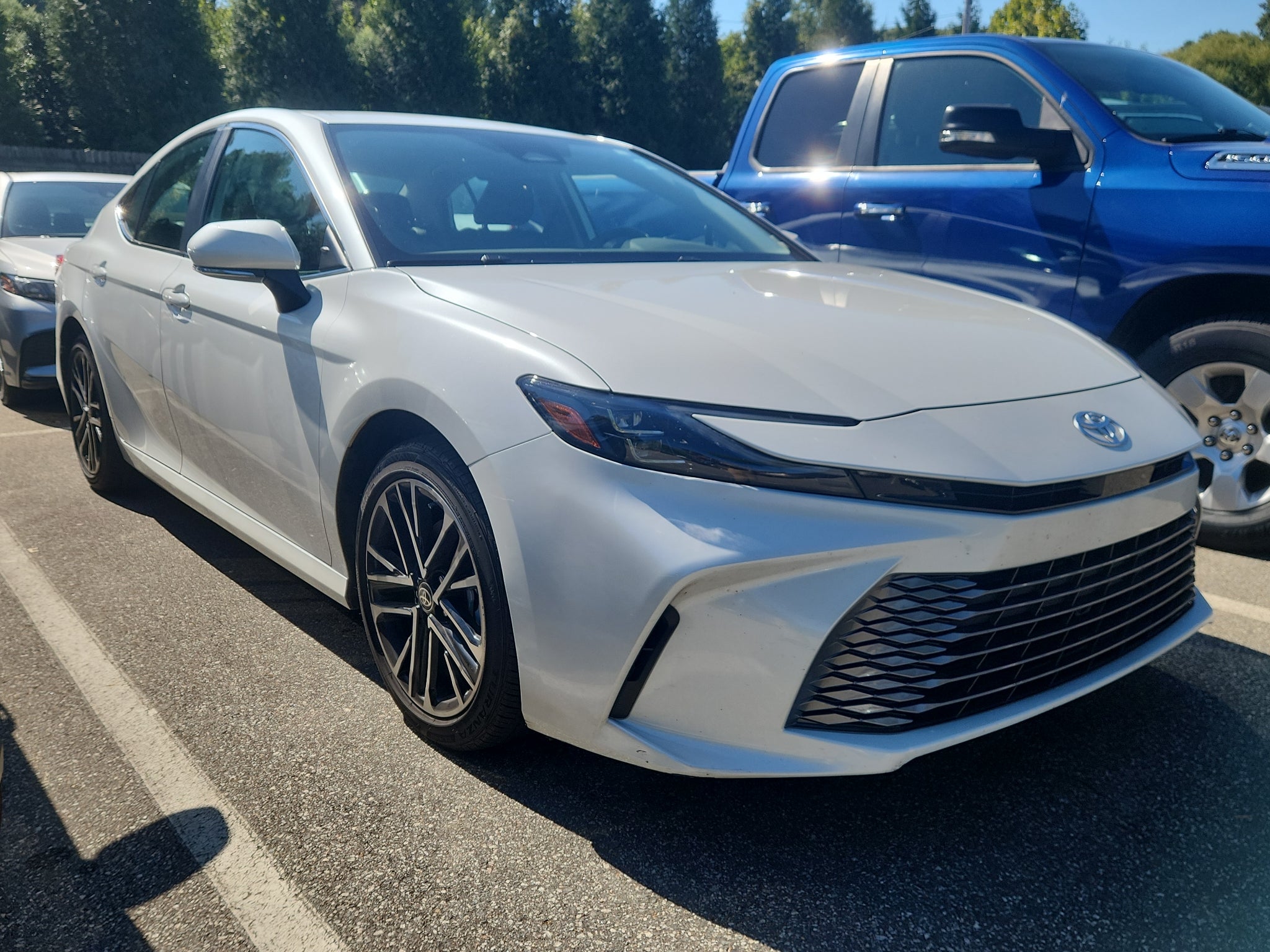 2025 Toyota Camry Hybrid XLE