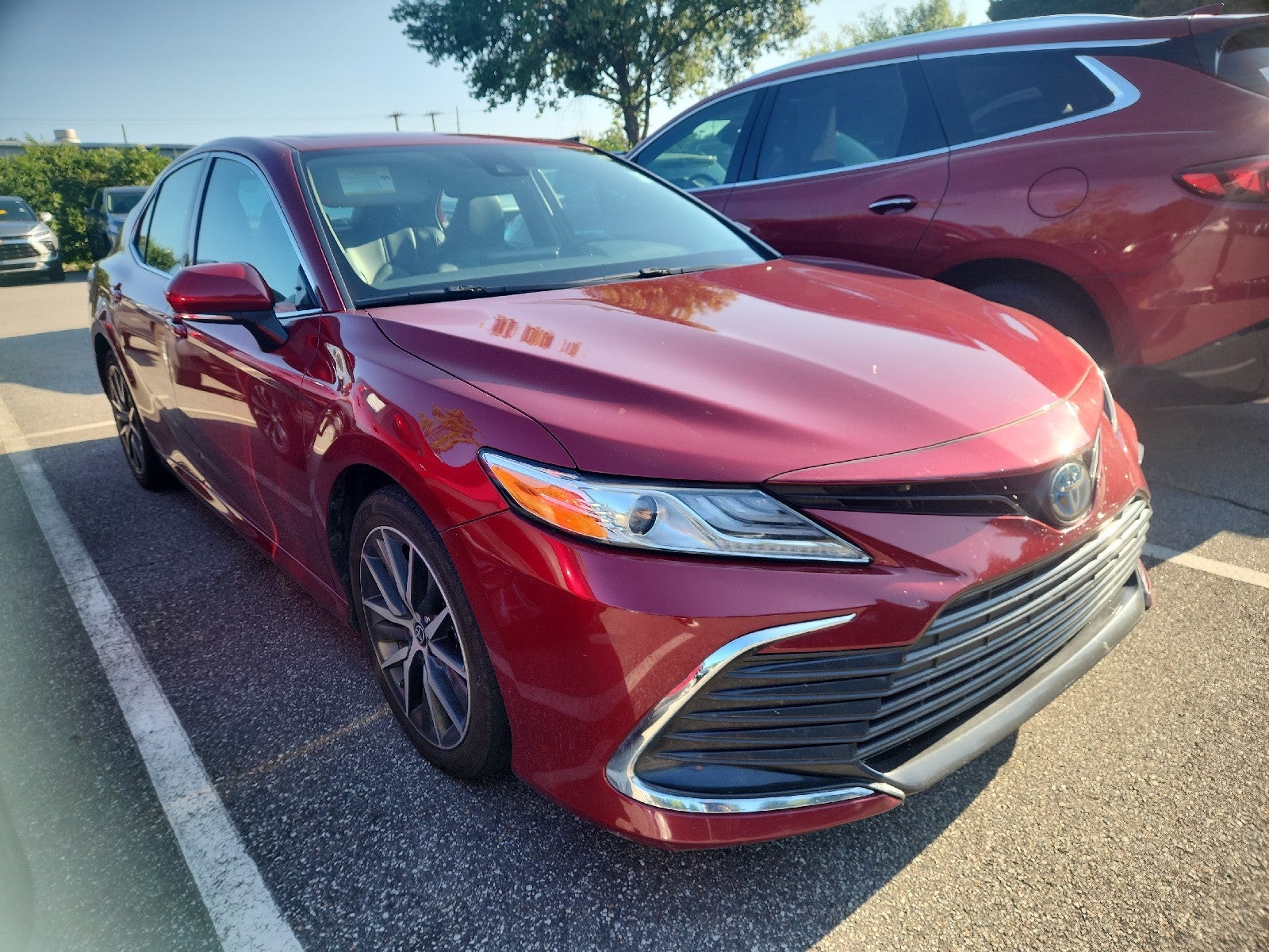 2022 Toyota Camry Hybrid XLE