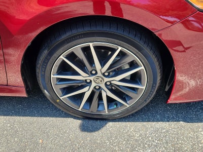 2022 Toyota Camry Hybrid XLE