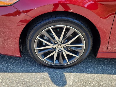 2022 Toyota Camry Hybrid XLE