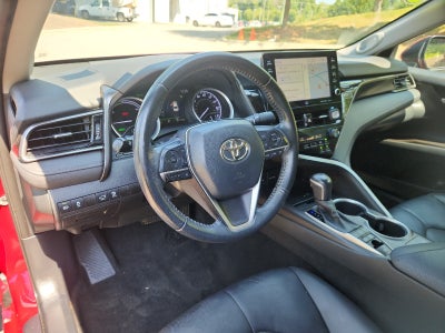 2022 Toyota Camry Hybrid XLE