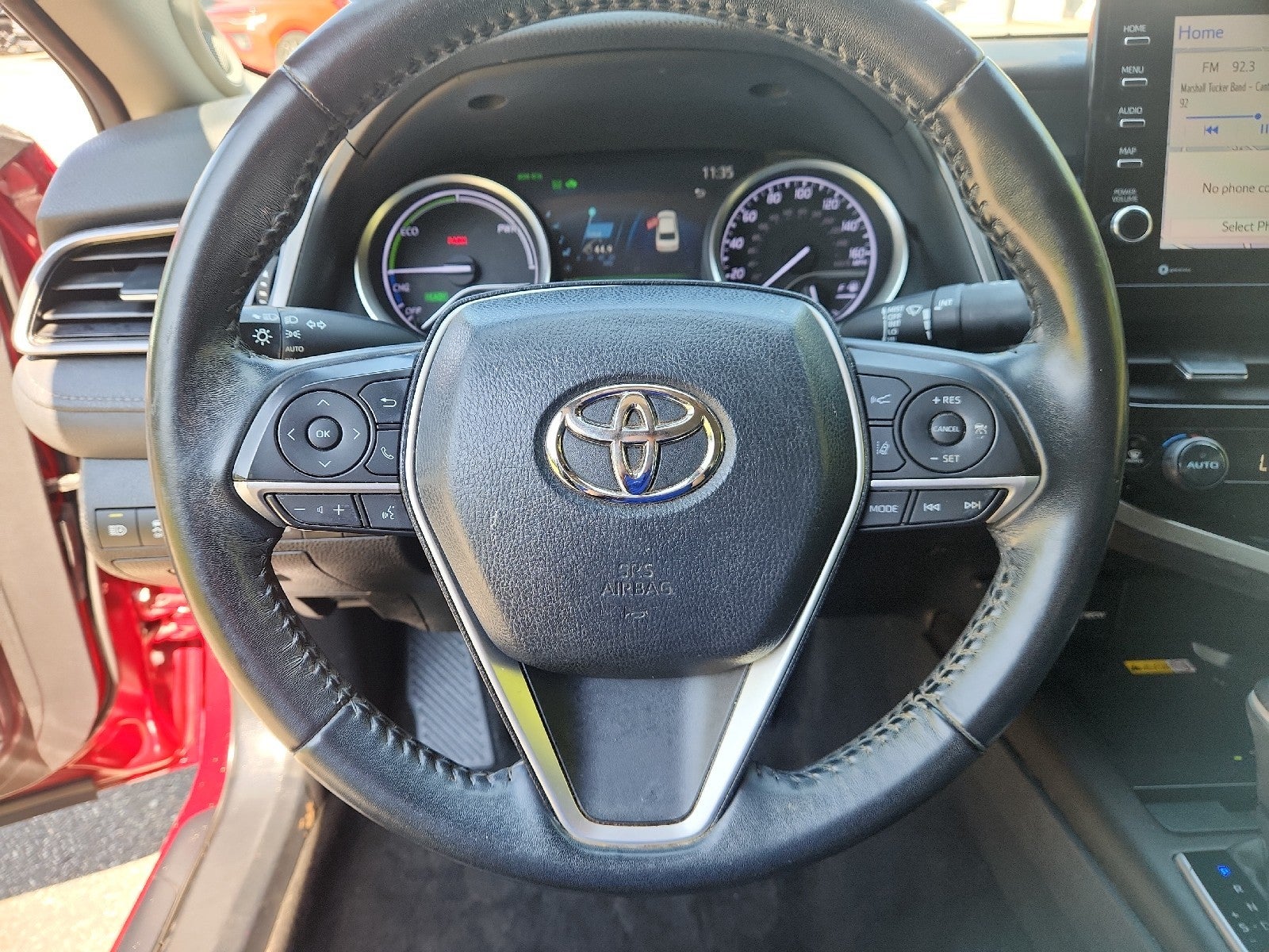 2022 Toyota Camry Hybrid XLE