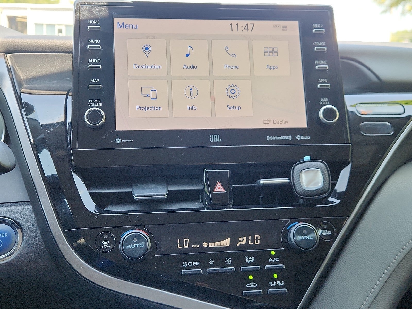 2022 Toyota Camry Hybrid XLE