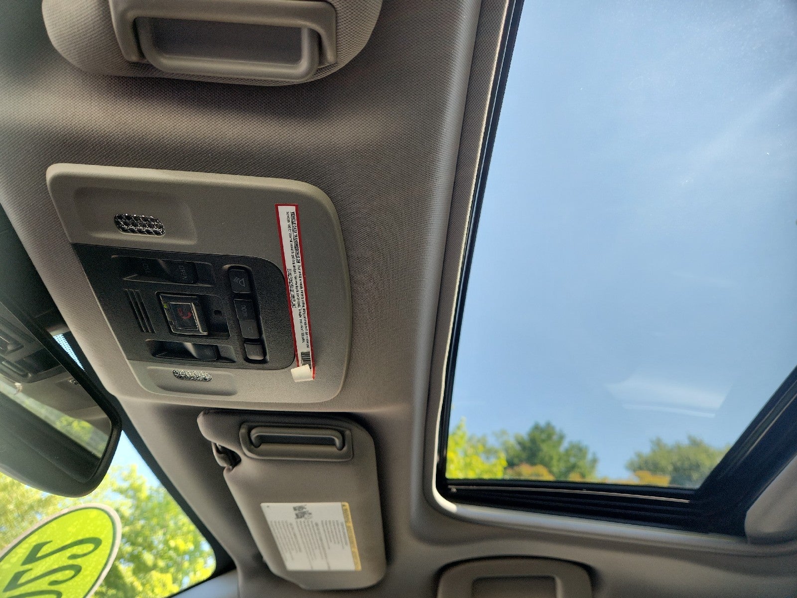 2022 Toyota Camry Hybrid XLE