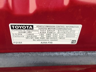 2022 Toyota Camry Hybrid XLE