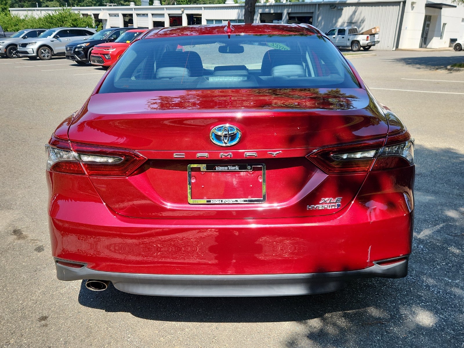 2022 Toyota Camry Hybrid XLE