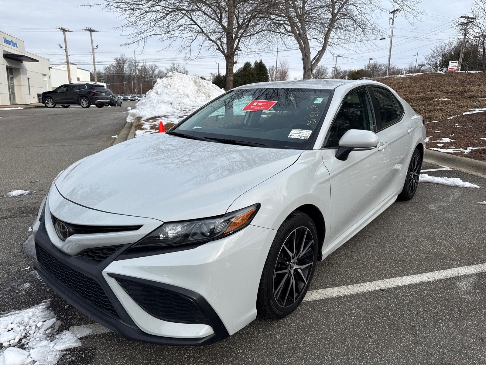 2022 Toyota Camry SE