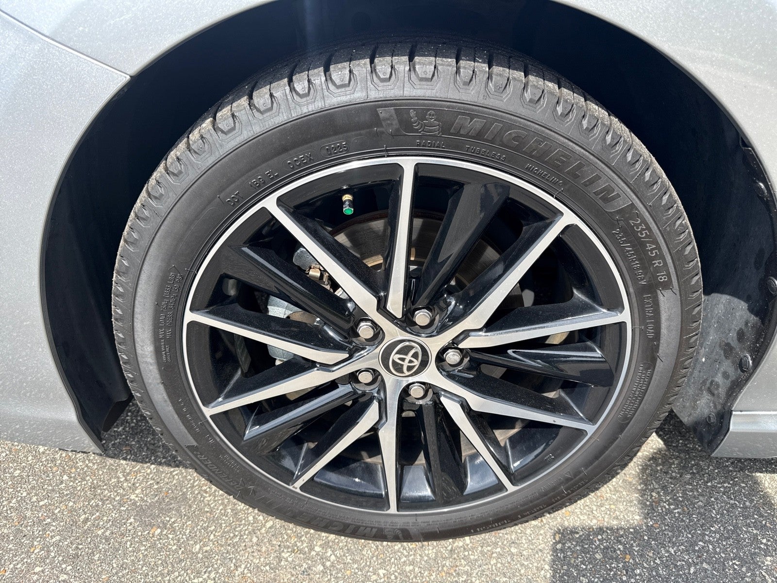 2022 Toyota Camry Hybrid SE