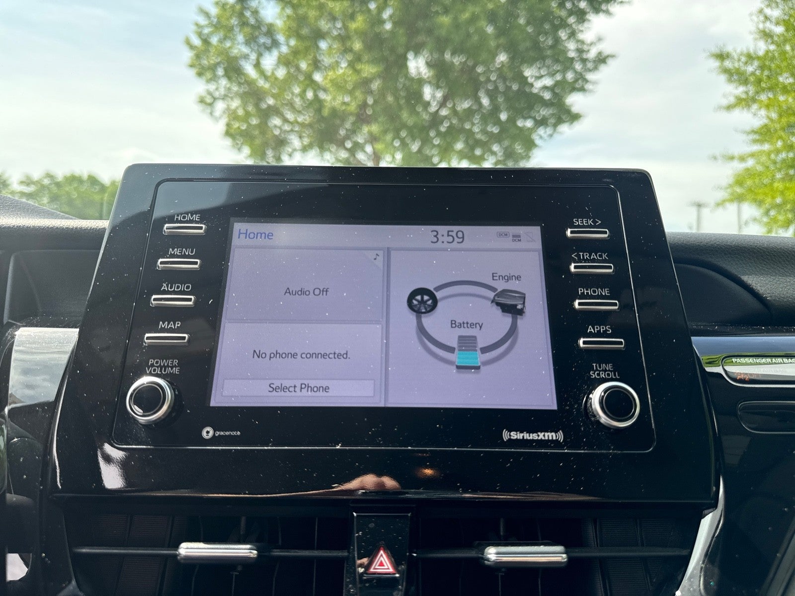 2022 Toyota Camry Hybrid SE