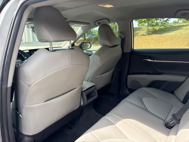 2022 Toyota Camry Hybrid SE