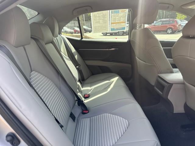 2022 Toyota Camry Hybrid SE