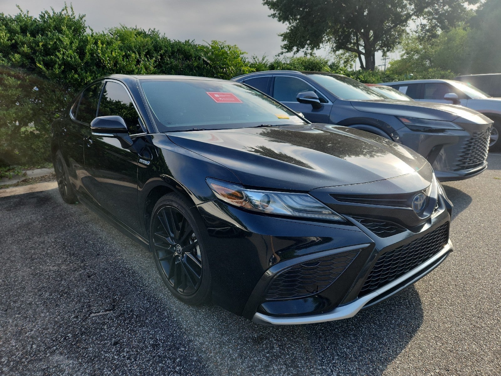 2021 Toyota Camry Hybrid XSE