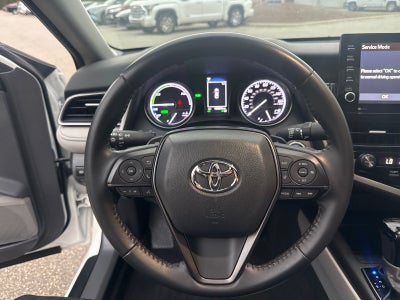 2022 Toyota Camry Hybrid SE