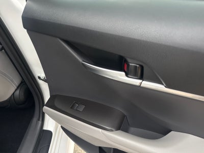 2022 Toyota Camry Hybrid SE