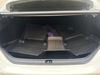 2022 Toyota Camry Hybrid SE