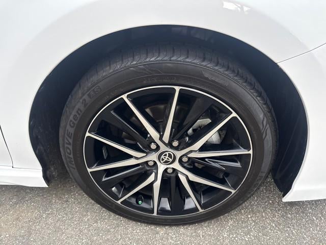 2022 Toyota Camry Hybrid SE