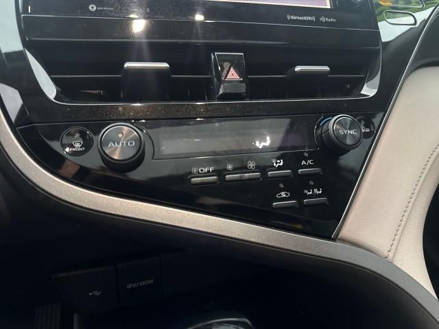 2022 Toyota Camry Hybrid SE