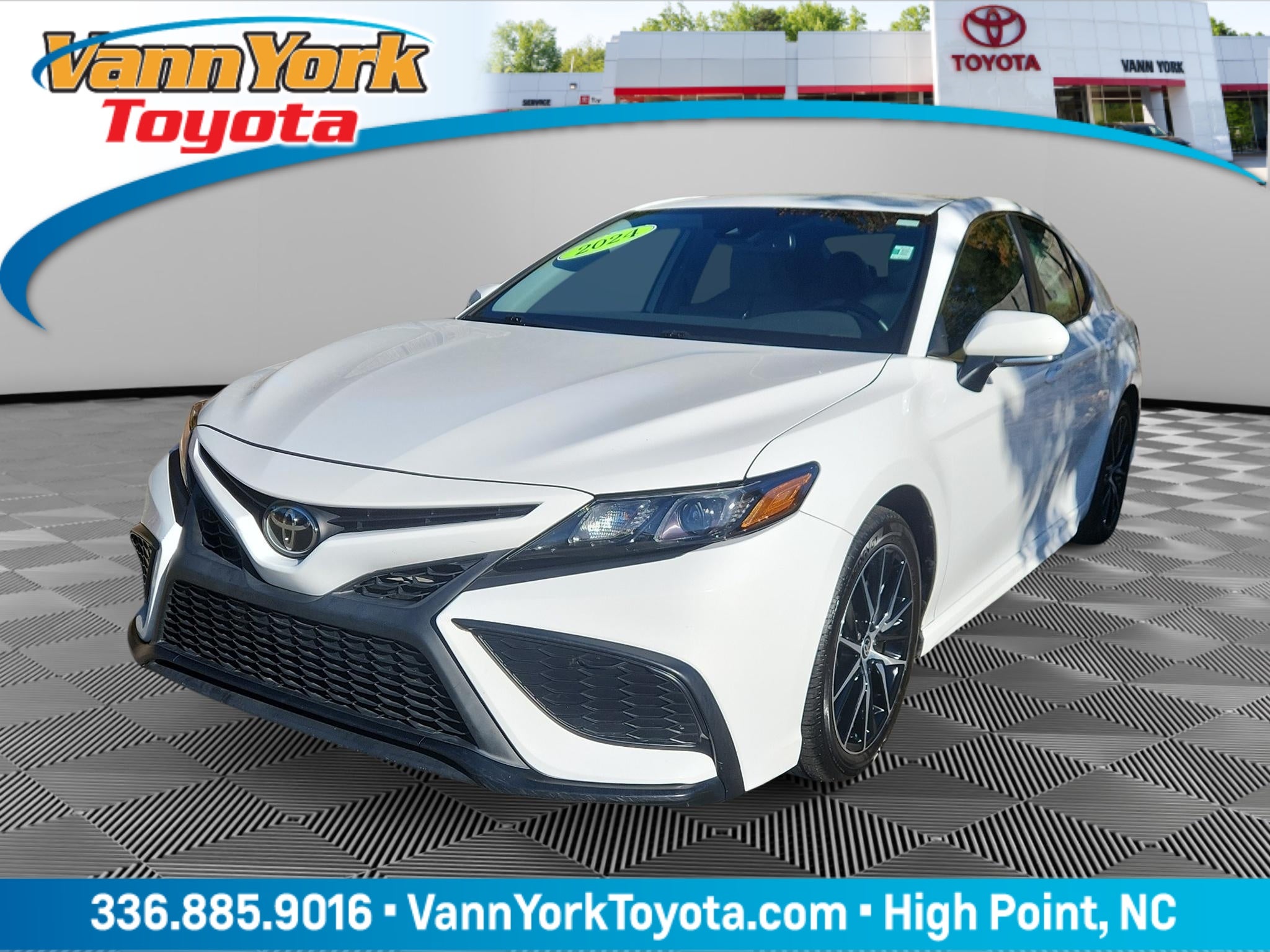 2024 Toyota Camry SE