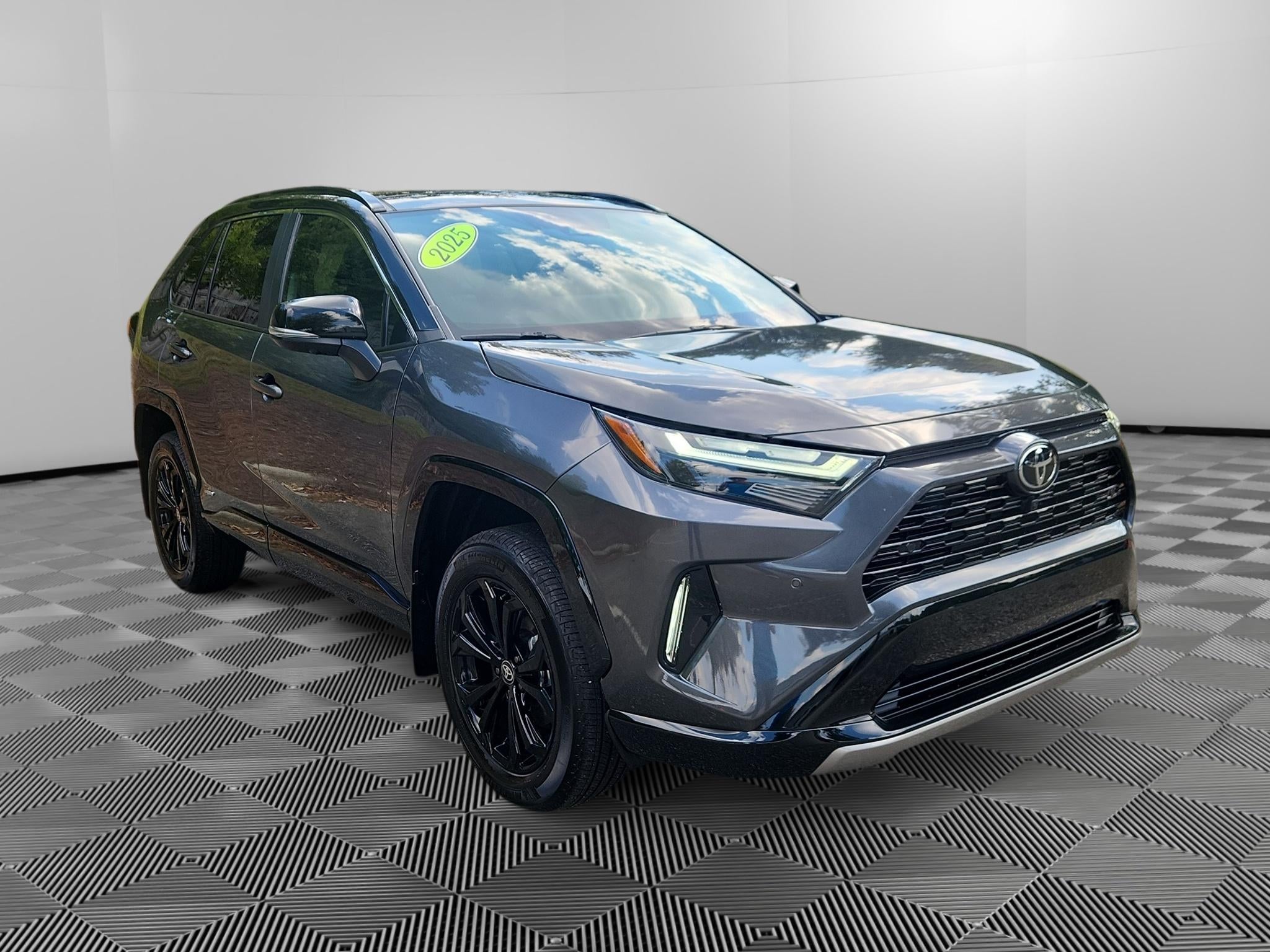 2025 Toyota RAV4 Hybrid Hybrid XSE