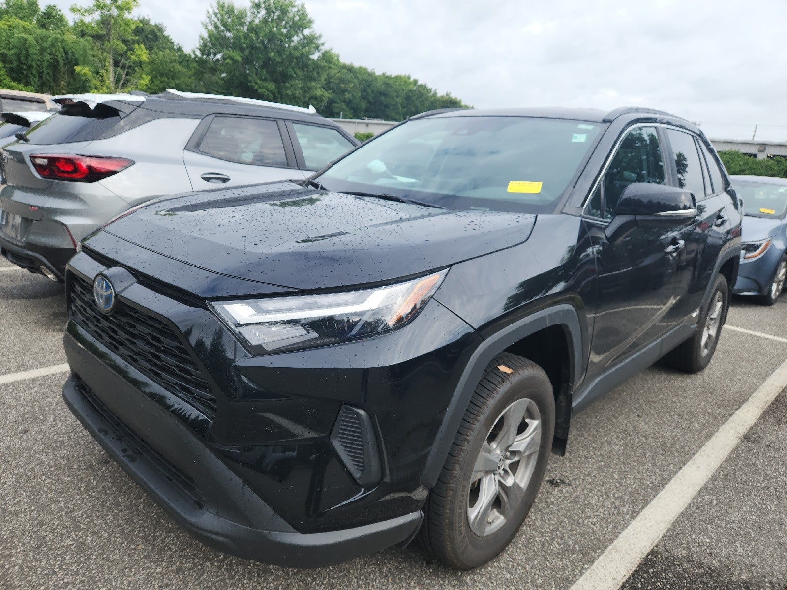 2024 Toyota RAV4 Hybrid LE