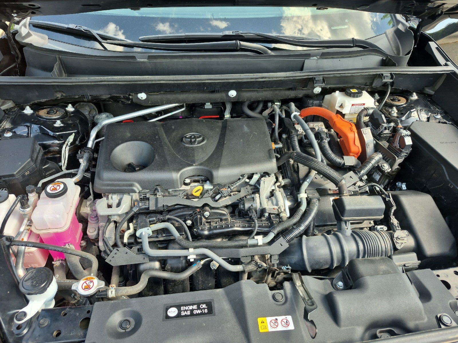2021 Toyota RAV4 Hybrid XLE