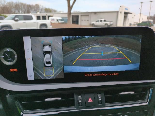 2023 Lexus ES ES 350 F SPORT Handling