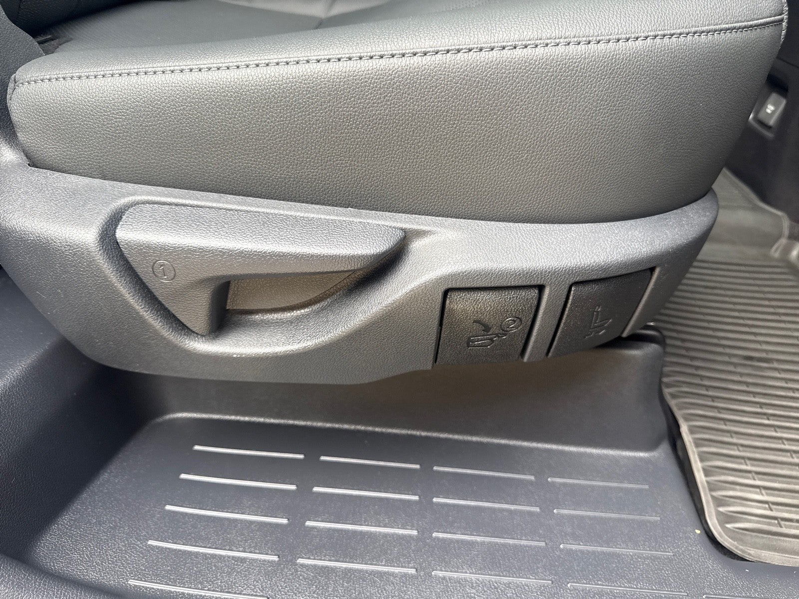2025 Toyota Grand Highlander Platinum